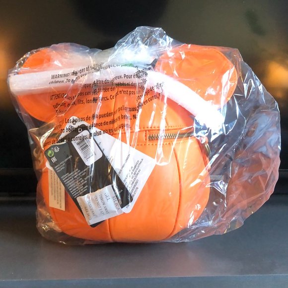 Loungefly Disney Mickey-O-Lantern Crossbody READ DESCRIPTION - Picture 3 of 12